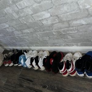 7 PAIRS OF BOYS SHOES SIZE 13